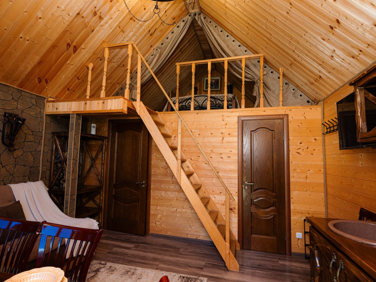 Шале (Улучшенный), База отдыха Mustang