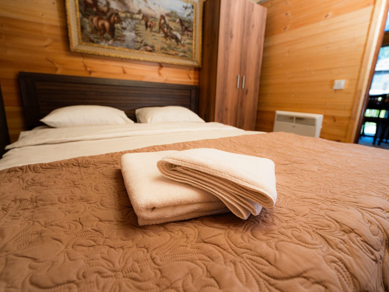 Шале (Улучшенный), База отдыха Mustang