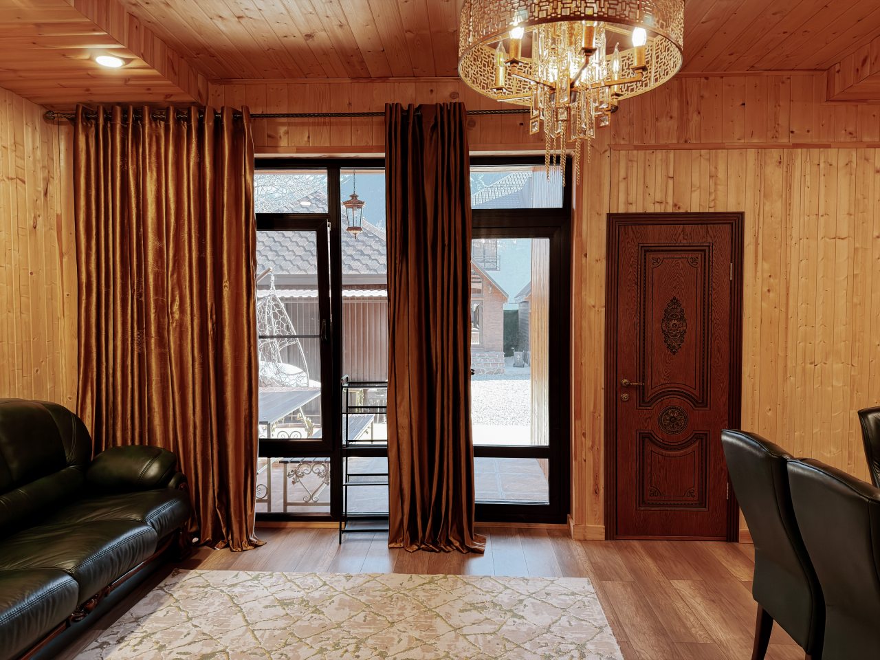 Вилла (Люкс), База отдыха Mustang