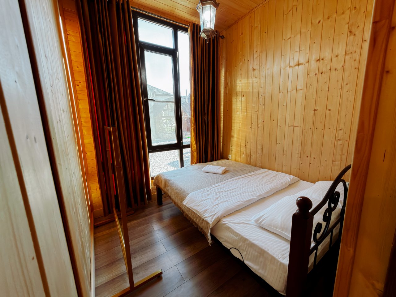 Вилла (Люкс), База отдыха Mustang