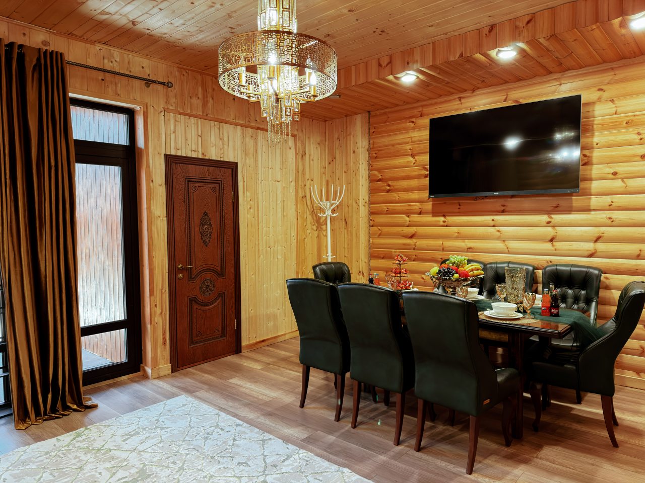 Вилла (Люкс), База отдыха Mustang