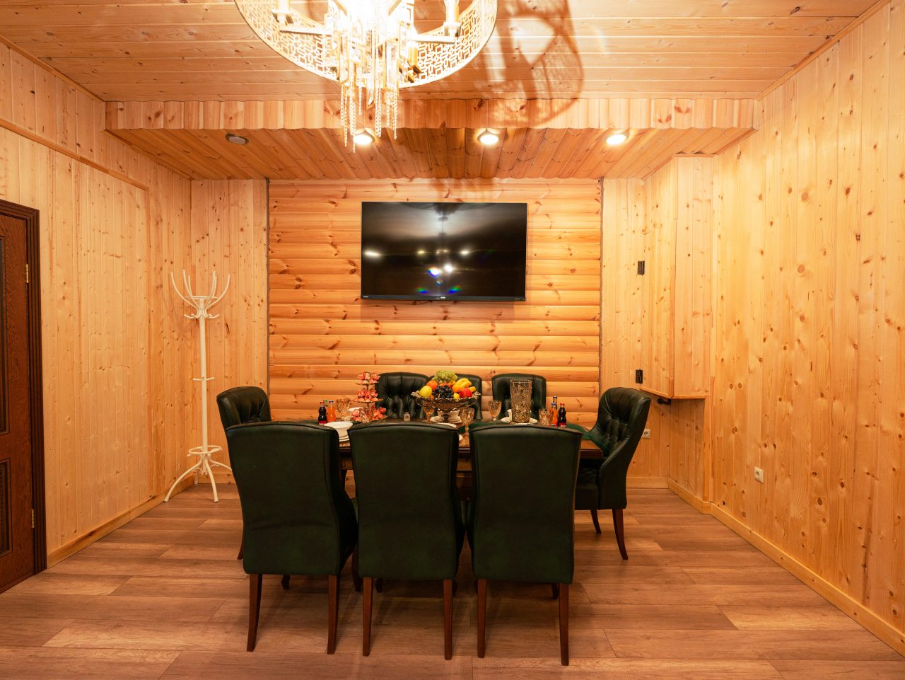 Вилла (Люкс), База отдыха Mustang