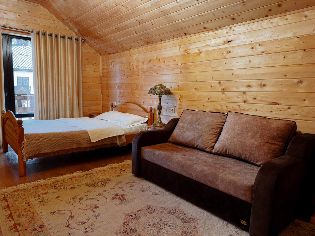 Вилла (Люкс), База отдыха Mustang