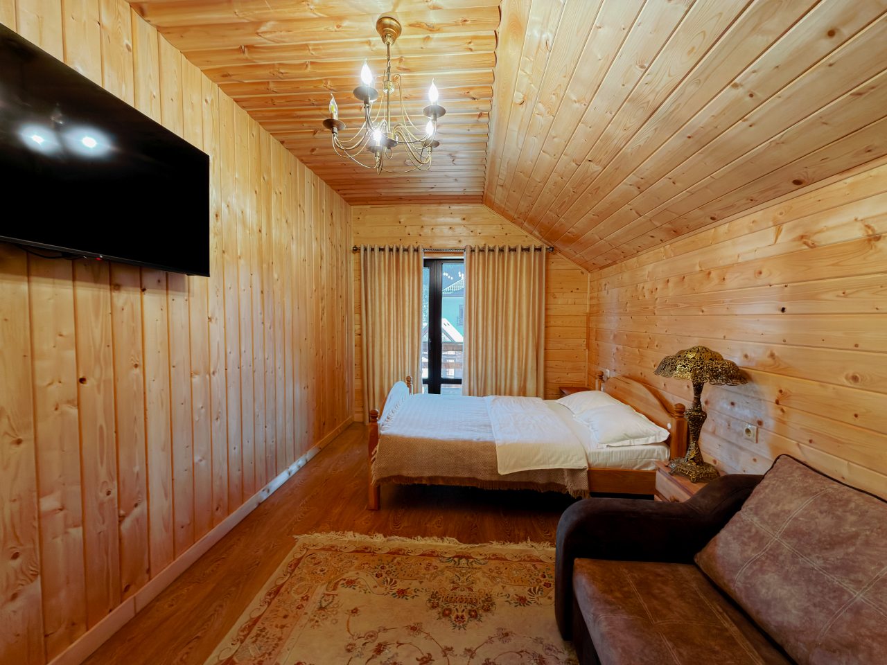 Вилла (Люкс), База отдыха Mustang