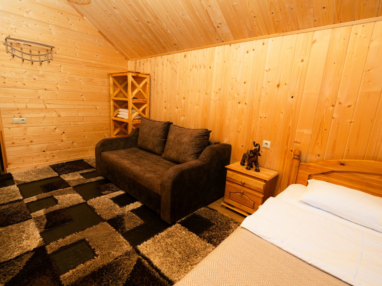 Вилла (Люкс), База отдыха Mustang