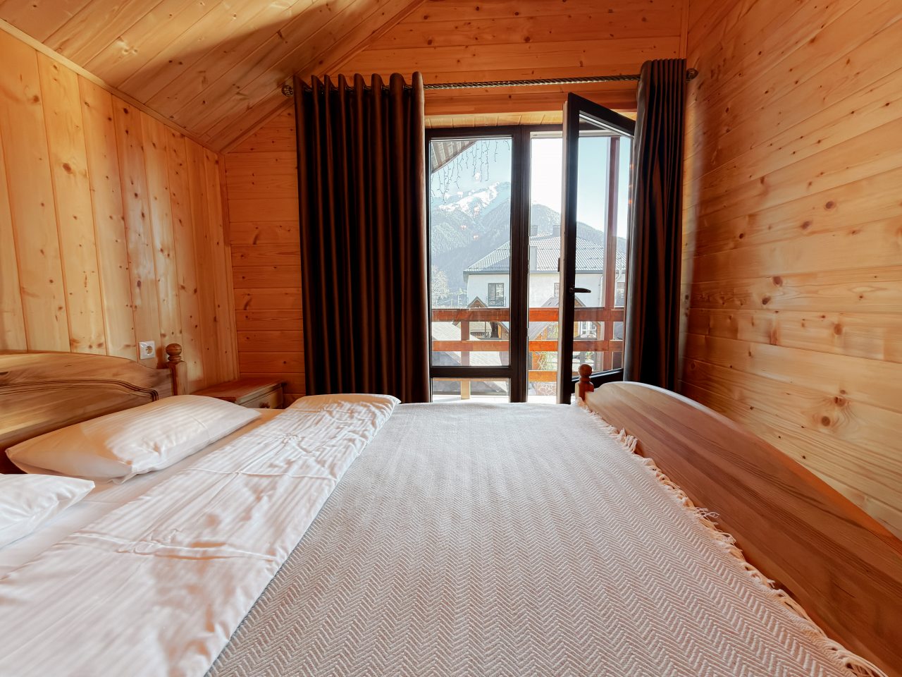 Вилла (Люкс), База отдыха Mustang