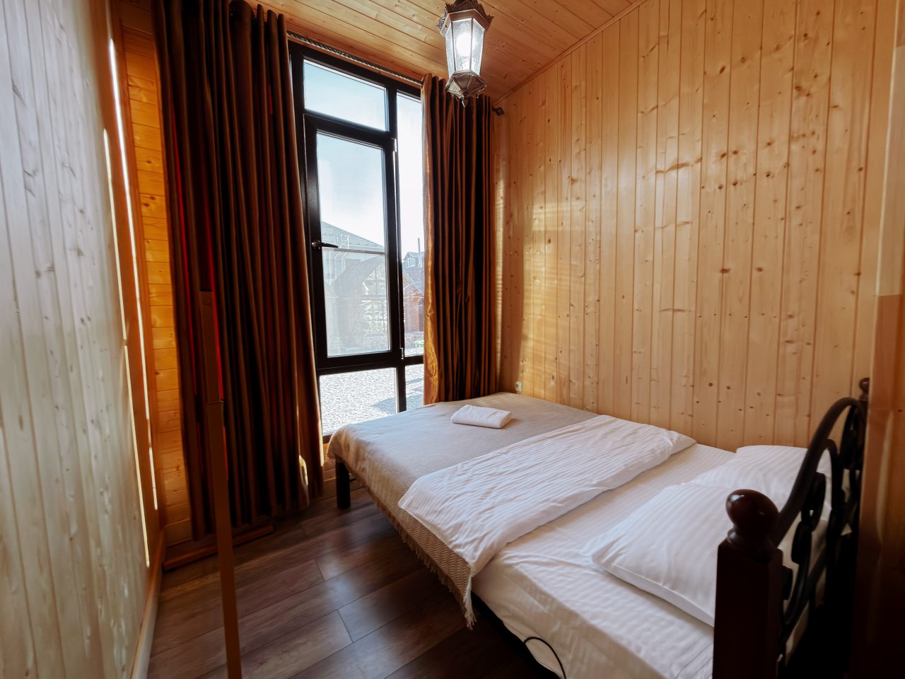 Вилла (Люкс), База отдыха Mustang