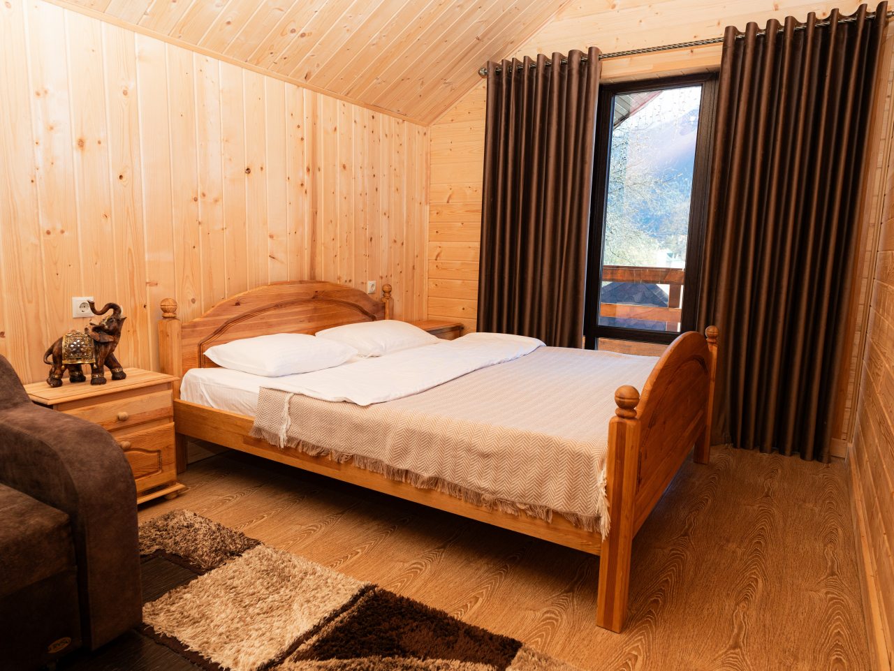 Вилла (Люкс), База отдыха Mustang