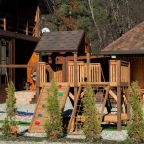 Детская площадка, База отдыха Mustang