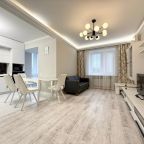 Апартаменты (Возле Дворца Спорта), Апартаменты 3-комнатные в центре