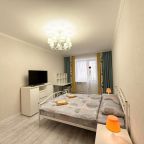 Апартаменты (Возле Дворца Спорта), Апартаменты 3-комнатные в центре