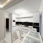 Апартаменты (Возле Дворца Спорта), Апартаменты 3-комнатные в центре