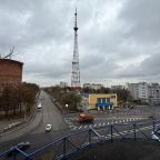 Апартаменты (Возле Дворца Спорта), Апартаменты 3-комнатные в центре