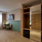 Трёхместный и более (Family), Отель Неман