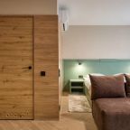 Трёхместный и более (Family), Отель Неман