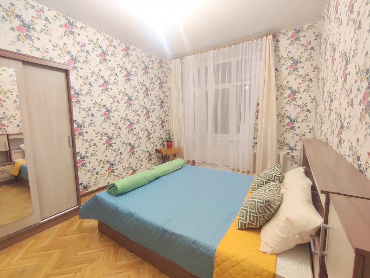 Квартира (Цветы и грезы), Апартаменты Цветы и грёзы