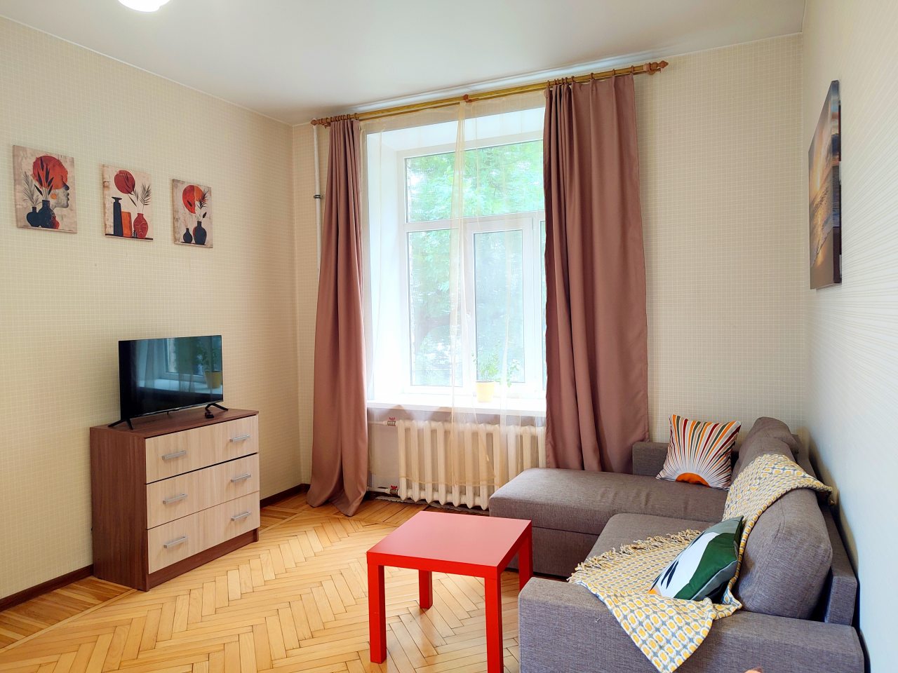 Квартира (Цветы и грезы), Апартаменты Цветы и грёзы