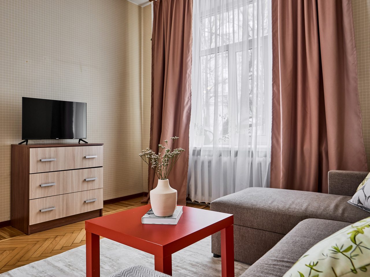 Квартира (Цветы и грезы), Апартаменты Цветы и грёзы