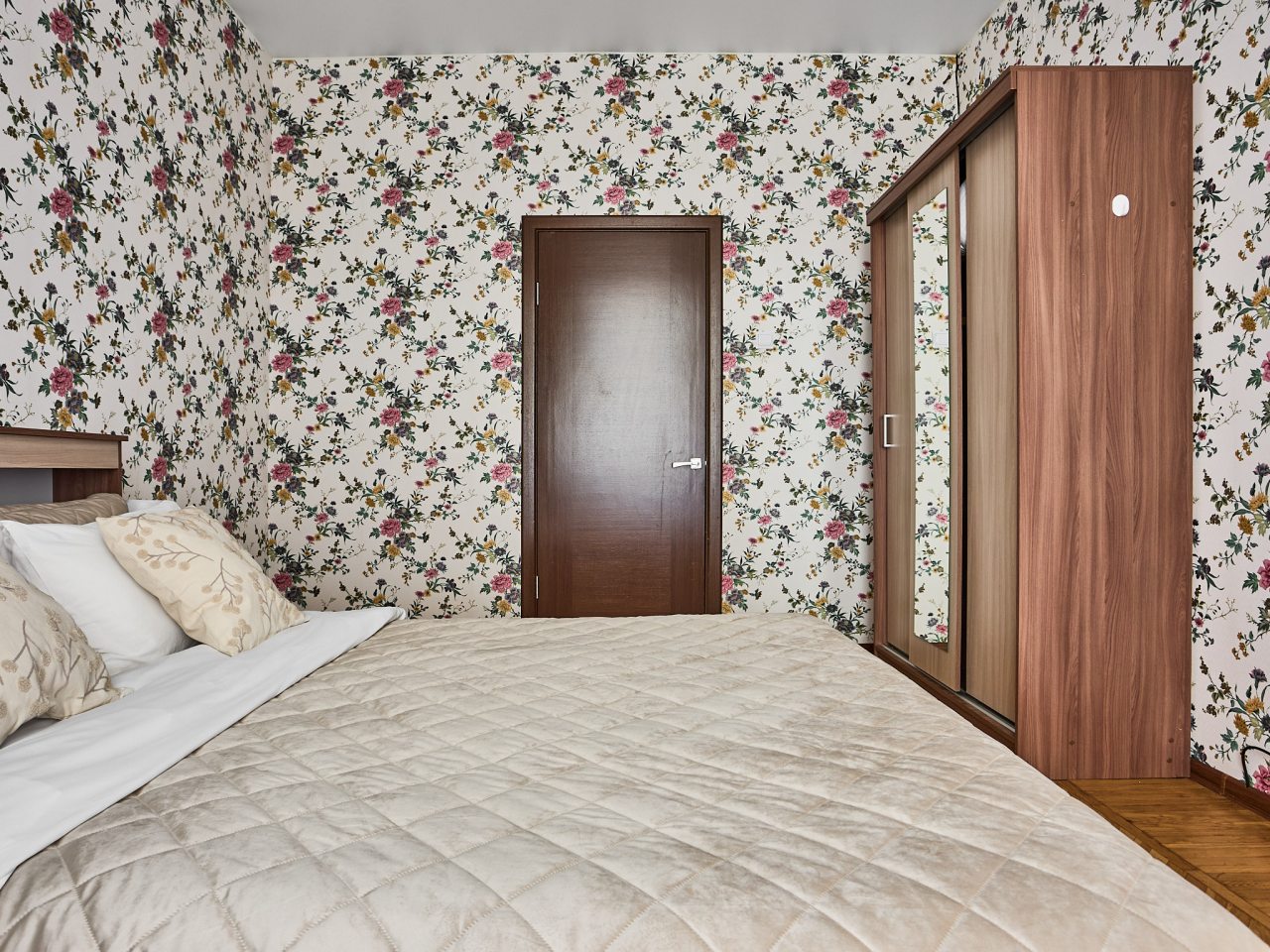 Квартира (Цветы и грезы), Апартаменты Цветы и грёзы