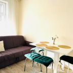 Возможность самостоятельного приготовления пищи, Апартаменты Рядом с Бобровым логом для четверых