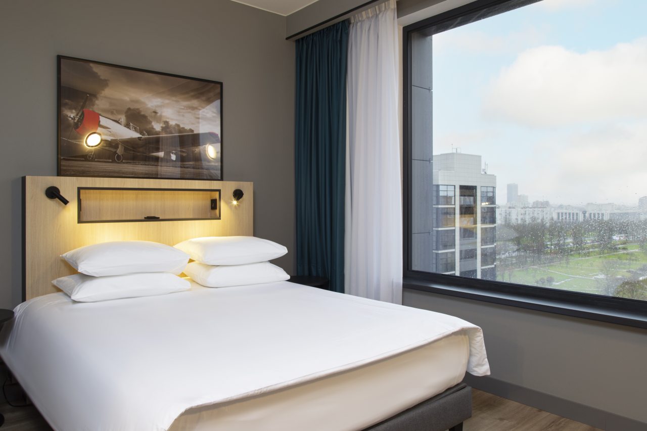 Апартаменты (Улучшенный номер с одной кроватью), Апарт-отель СТАТУС