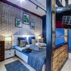 Двуспальная широкая кровать с удобным матрасом