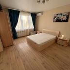 Апартаменты (На ул. Шахтёров 66 кв 44), Апартаменты На Шахтёров 66