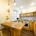 Апартаменты (На ул. Партизана Железняка 9), Апартаменты На Партизана Железняка 9