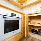 Апартаменты (На ул. Партизана Железняка 9), Апартаменты На Партизана Железняка 9