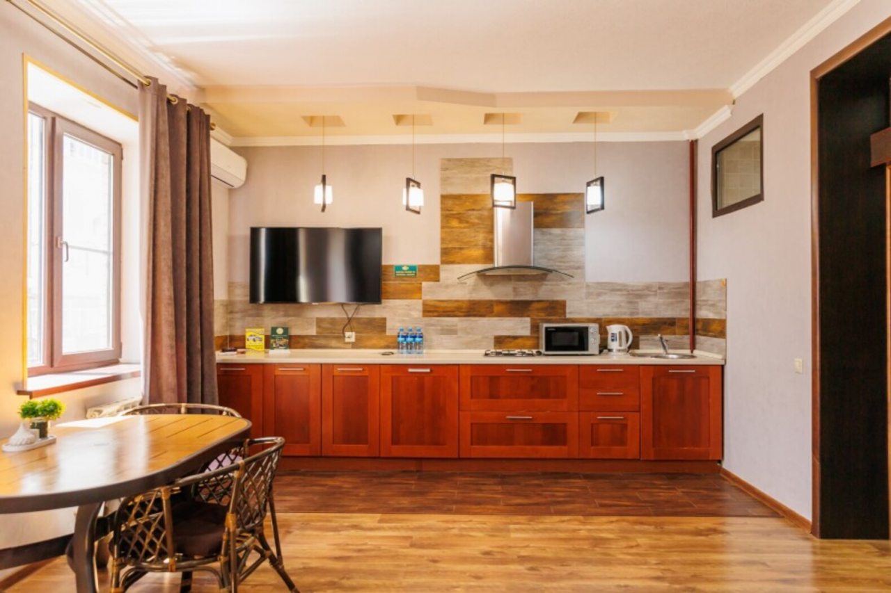 Апартаменты с двуспальной кроватью и диваном - кроватью