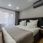 Двухместный (Улучшенный номер с кроватью размера «king-size»), Отель Атмосфера