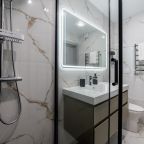 Полулюкс (Семейный люкс с кроватью размера «king-size» и раскладным диваном), Отель Атмосфера