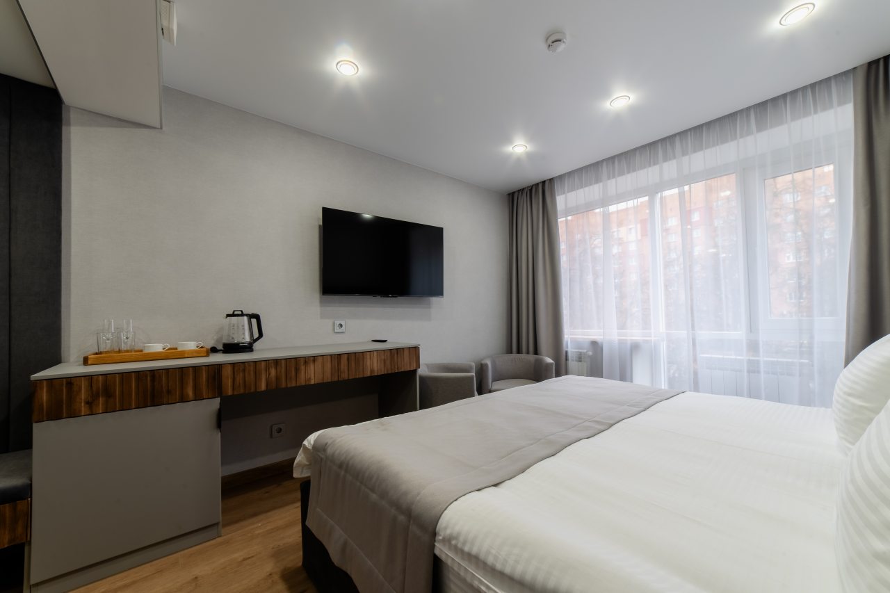 Двухместный (Улучшенный номер с кроватью размера «king-size»), Отель Атмосфера