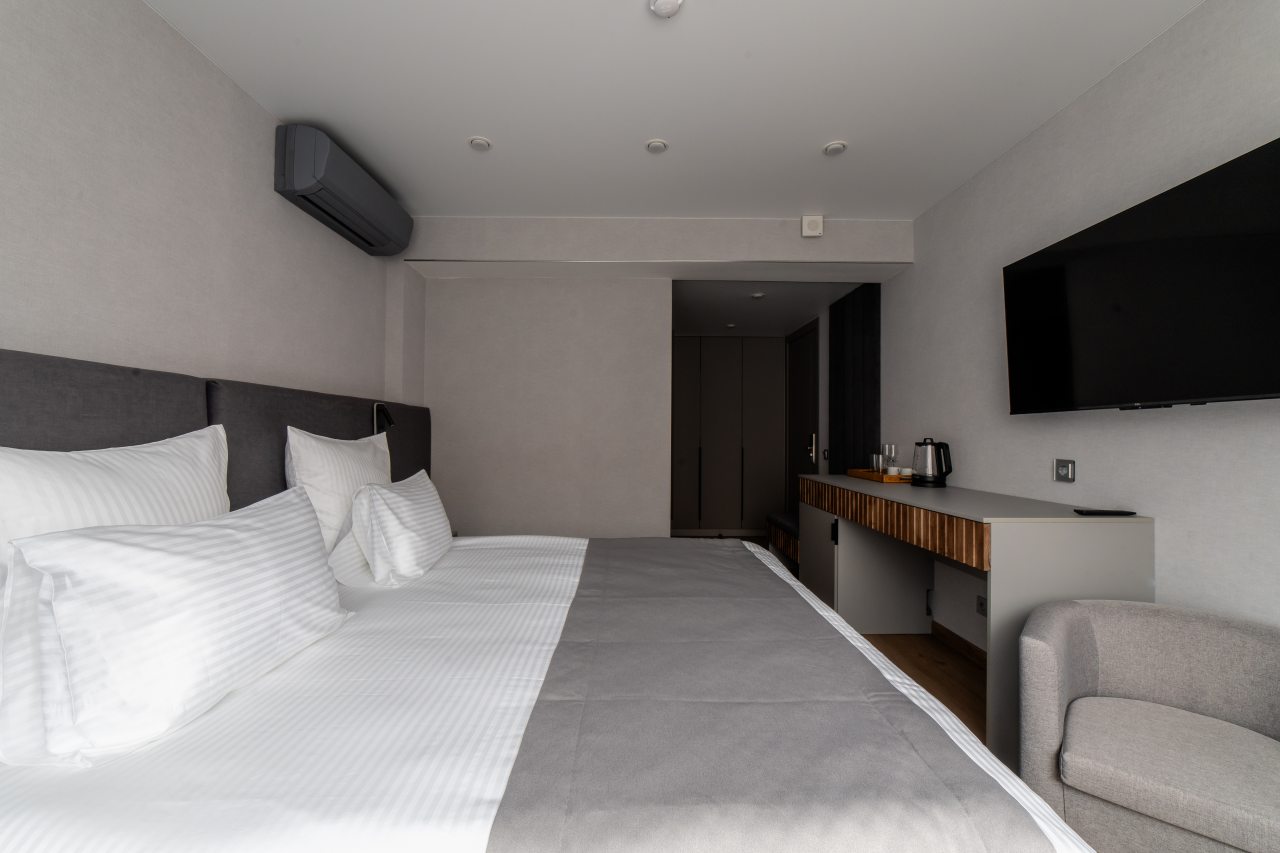 Двухместный (Улучшенный номер с кроватью размера «king-size»), Отель Атмосфера