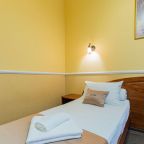 Одноместная кровать.