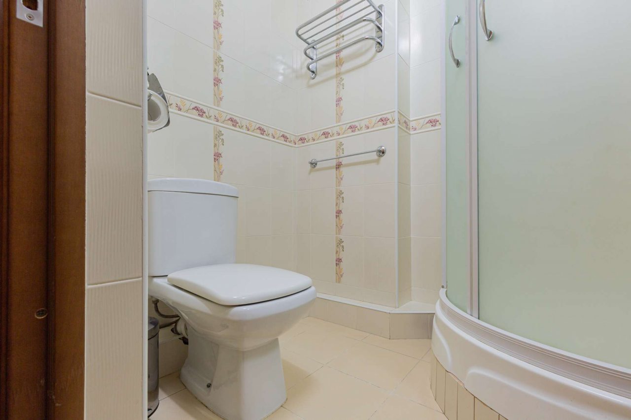 В номере есть туалет.