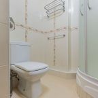 В номере есть туалет.