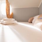 Белые простыни.