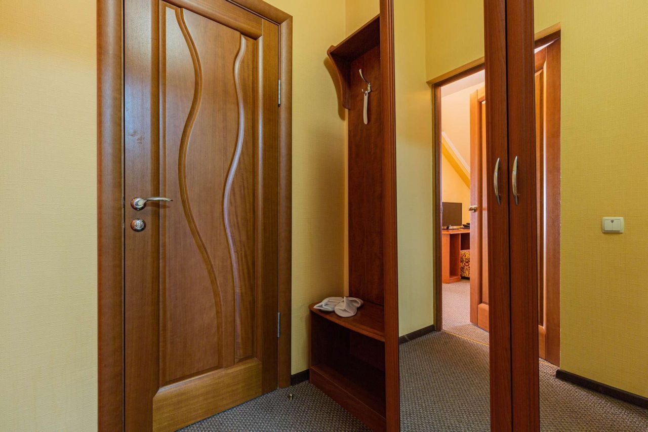 Ложка для обуви в номере.