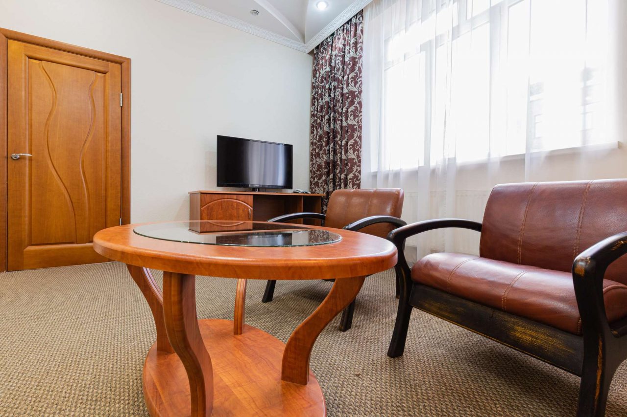 Стильные шторы и тюль.