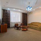 Красивый потолок.