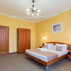 В номере есть шкаф.