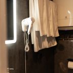 Дом (Квартал Рыбаков, индивидуальный дом), Парк-отель Шахтер