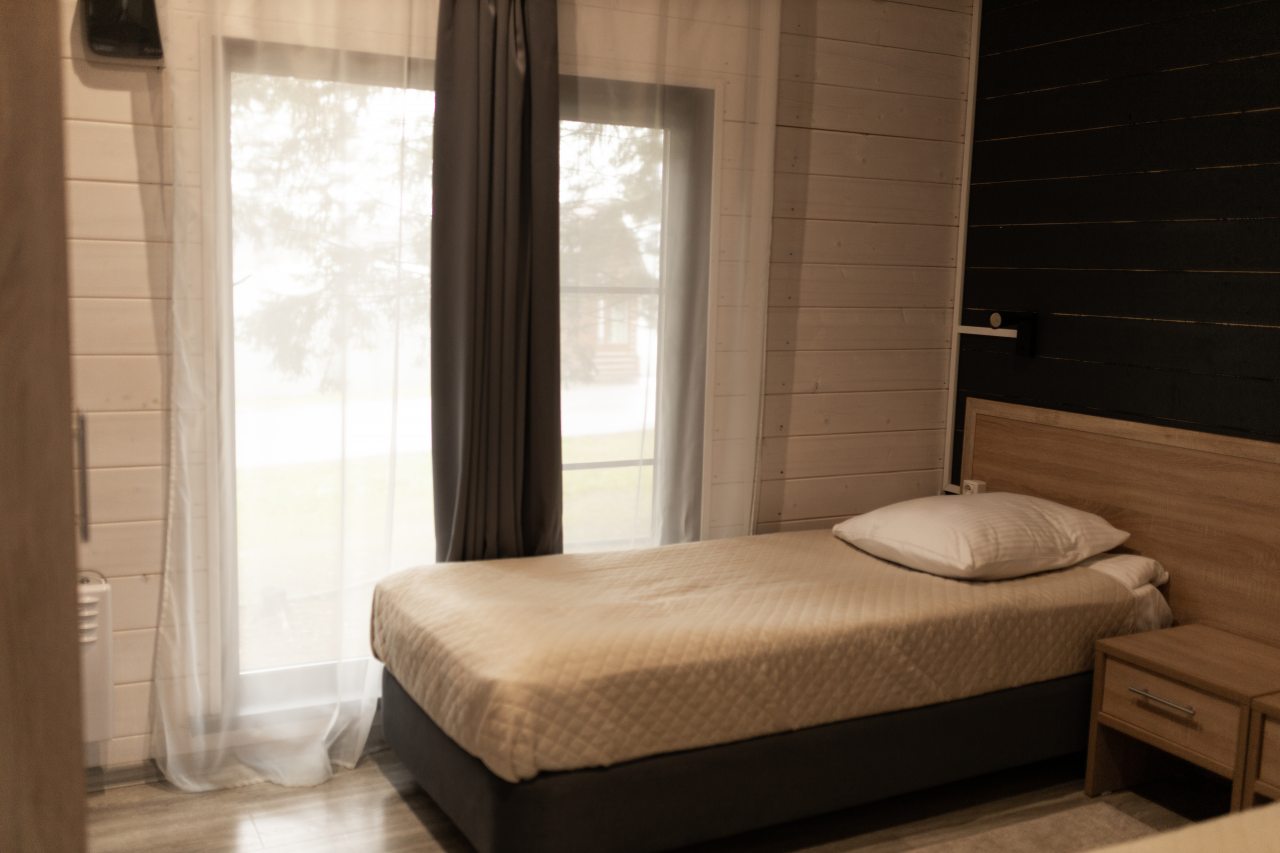 Дом (Квартал Химиков, индивидуальный дом), Парк-отель Шахтер