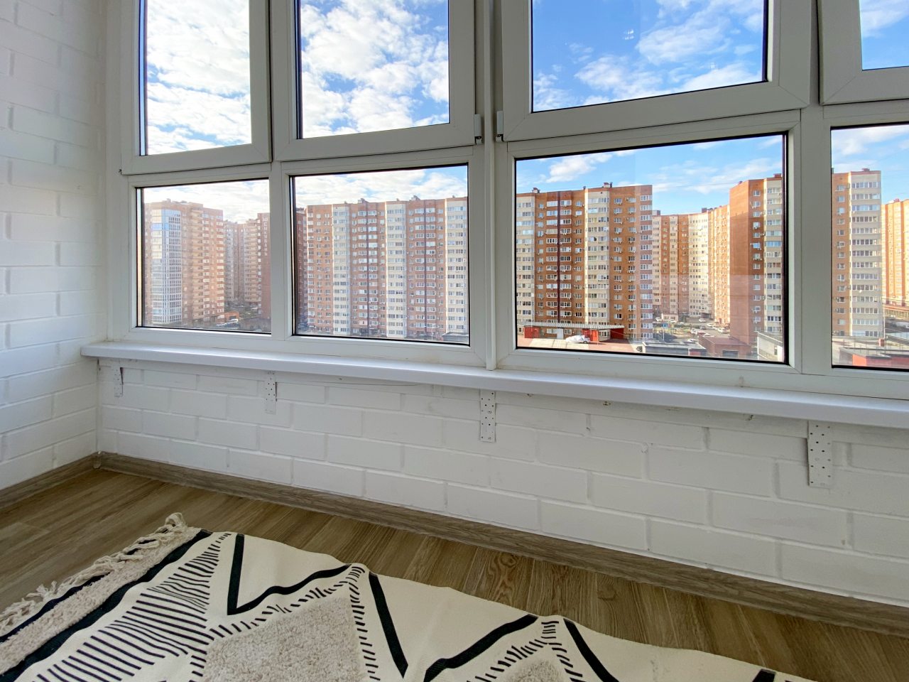 Апартаменты (Вишня), Апартаменты Your Place на Героев-Разведчиков 6к3