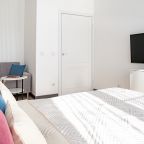 Апартаменты (Солнечный бриз), Апартаменты Your Place на Героев-Разведчиков 8к4