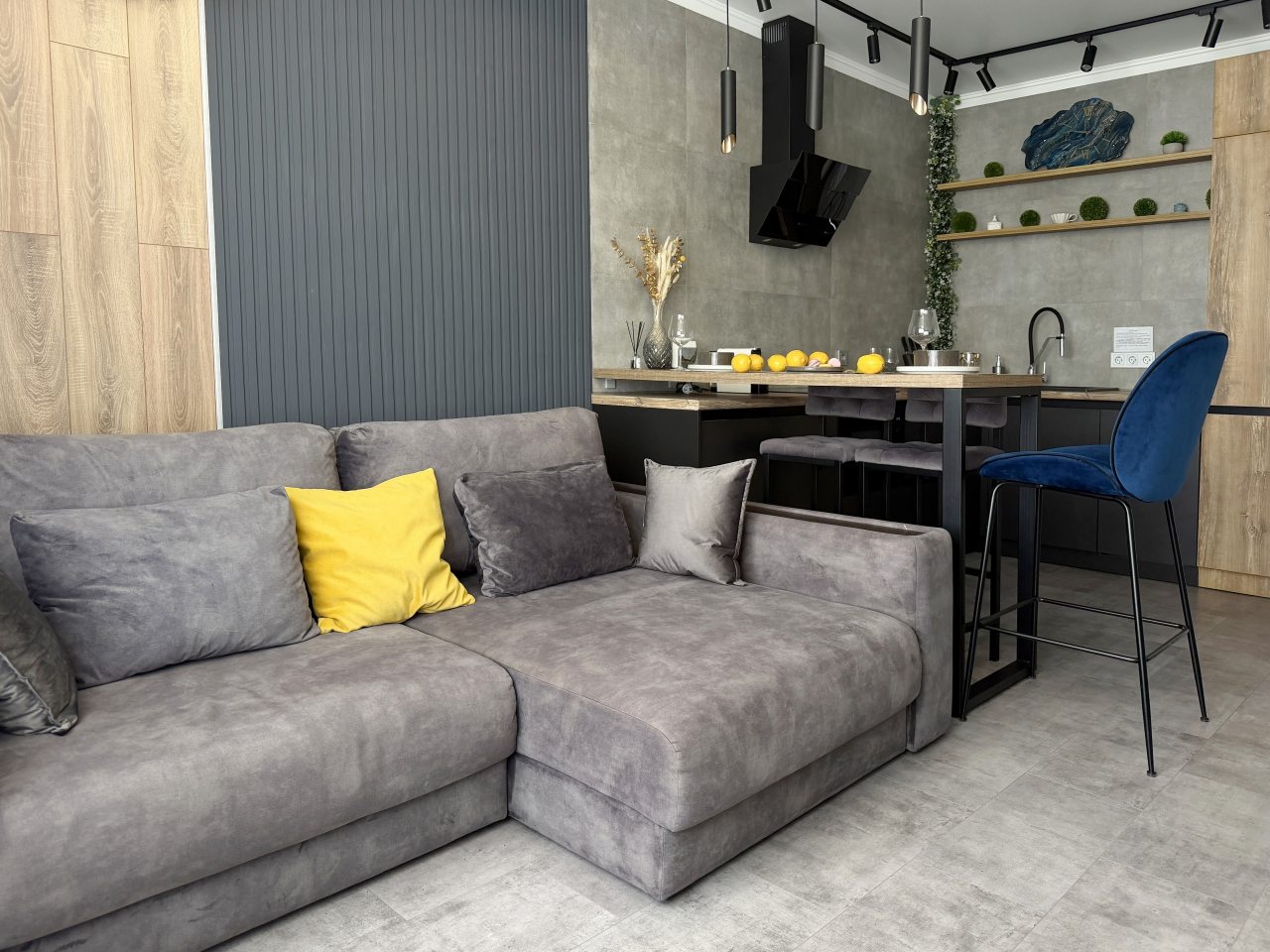 Квартира (Персона), Апартаменты Квартиры на ул. Героев - Разведчиков д. 8к4