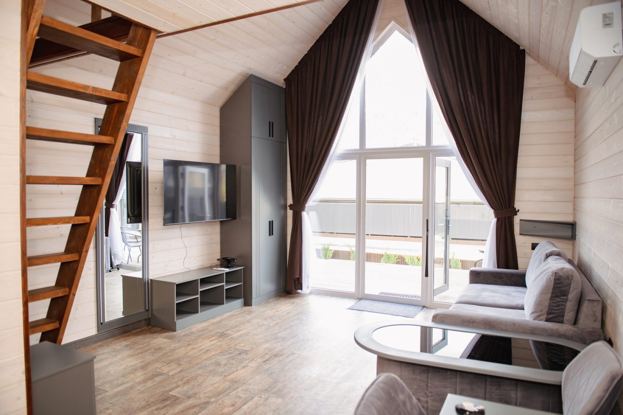 Дом (А-фрейм), Гостевой дом Green Village