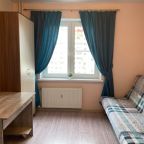 2-я комната с раскладным диваном и рабочим столом