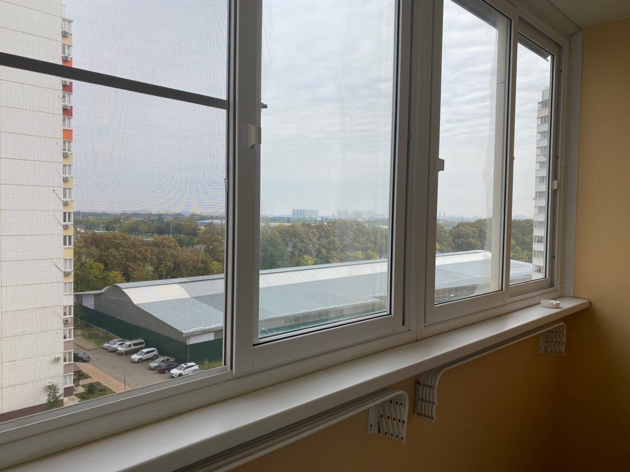 Балкон с сушилками для белья